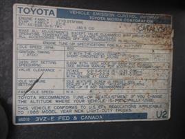 1988 TOYOTA PICK UP GRAY 2 DR 1/2 TON DELUXE STANDARD CAB LONG BED 3.0L  Z15958